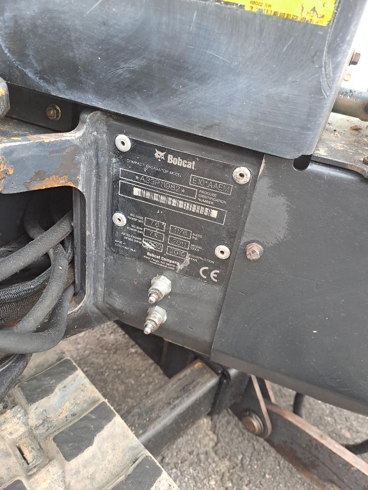 Minibagr Bobcat E10, 3x lžíce - 4