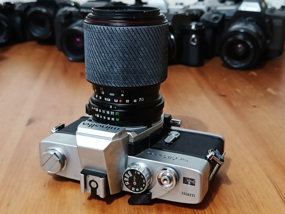 MINOLTA srT 303b (Tokina SD 70-210mm) - 1975 - 4