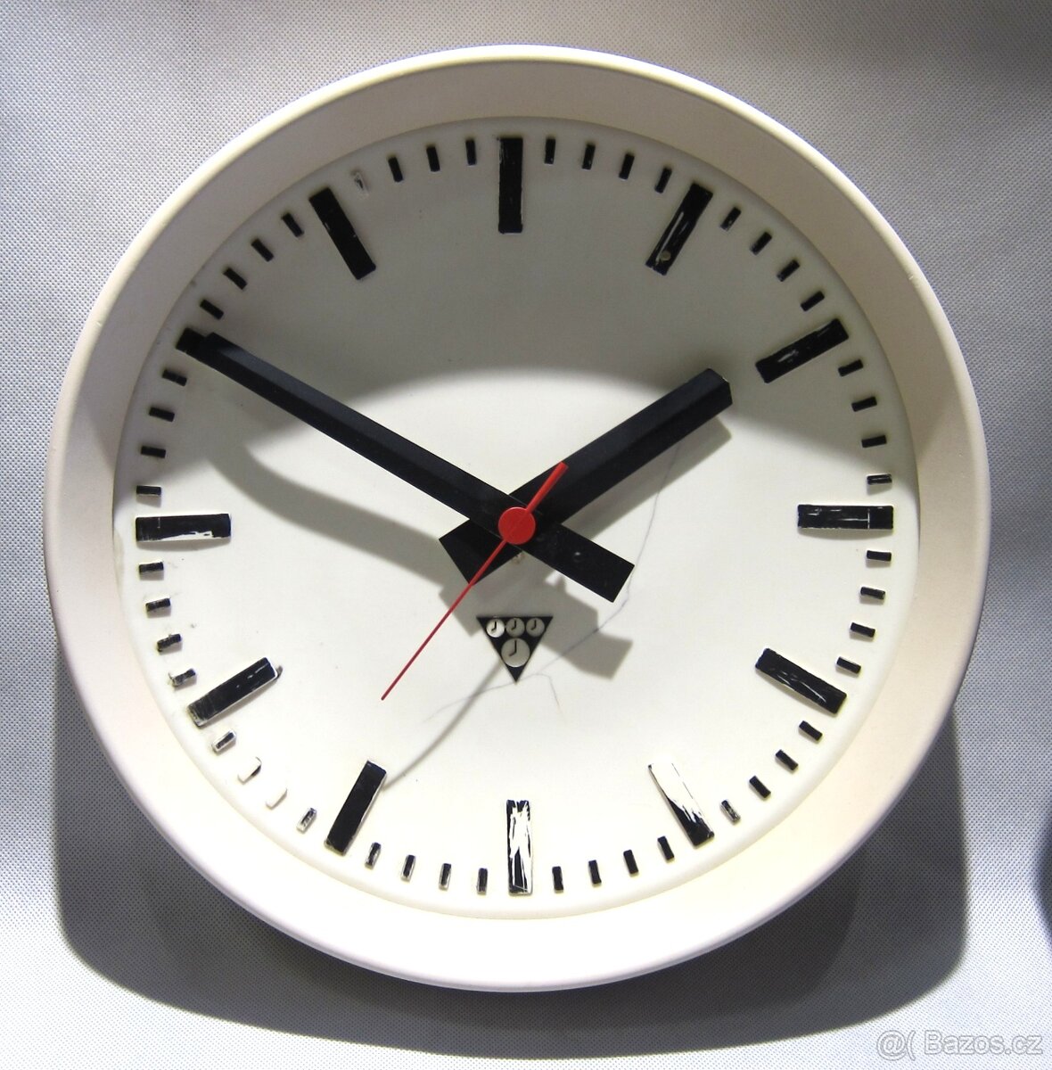 Pragotron - industriální nástěnné hodiny cca 1960 - 4