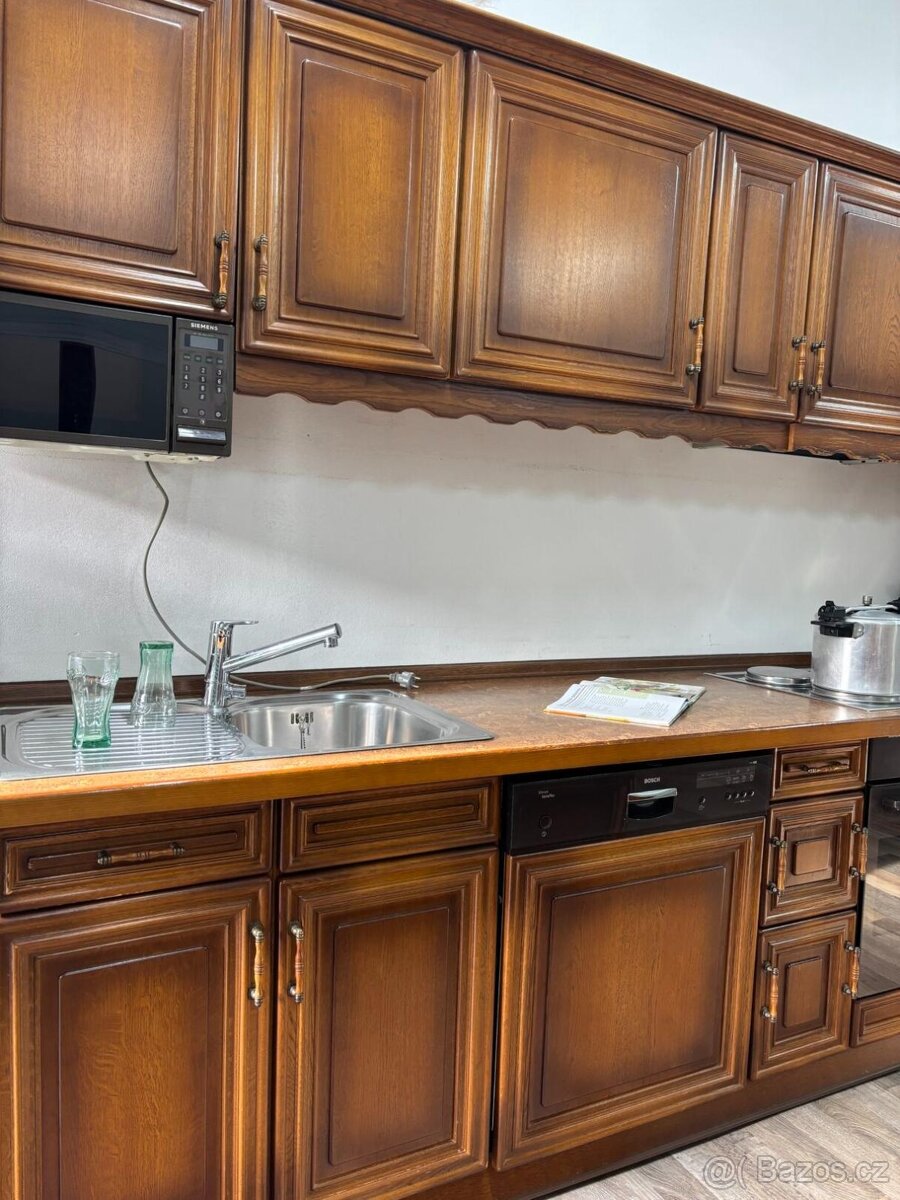 Elegantní rustikální kuchyně HERMÍNA - 4