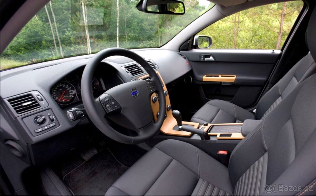 Volvo V50 / S40 dřevodekor - 4