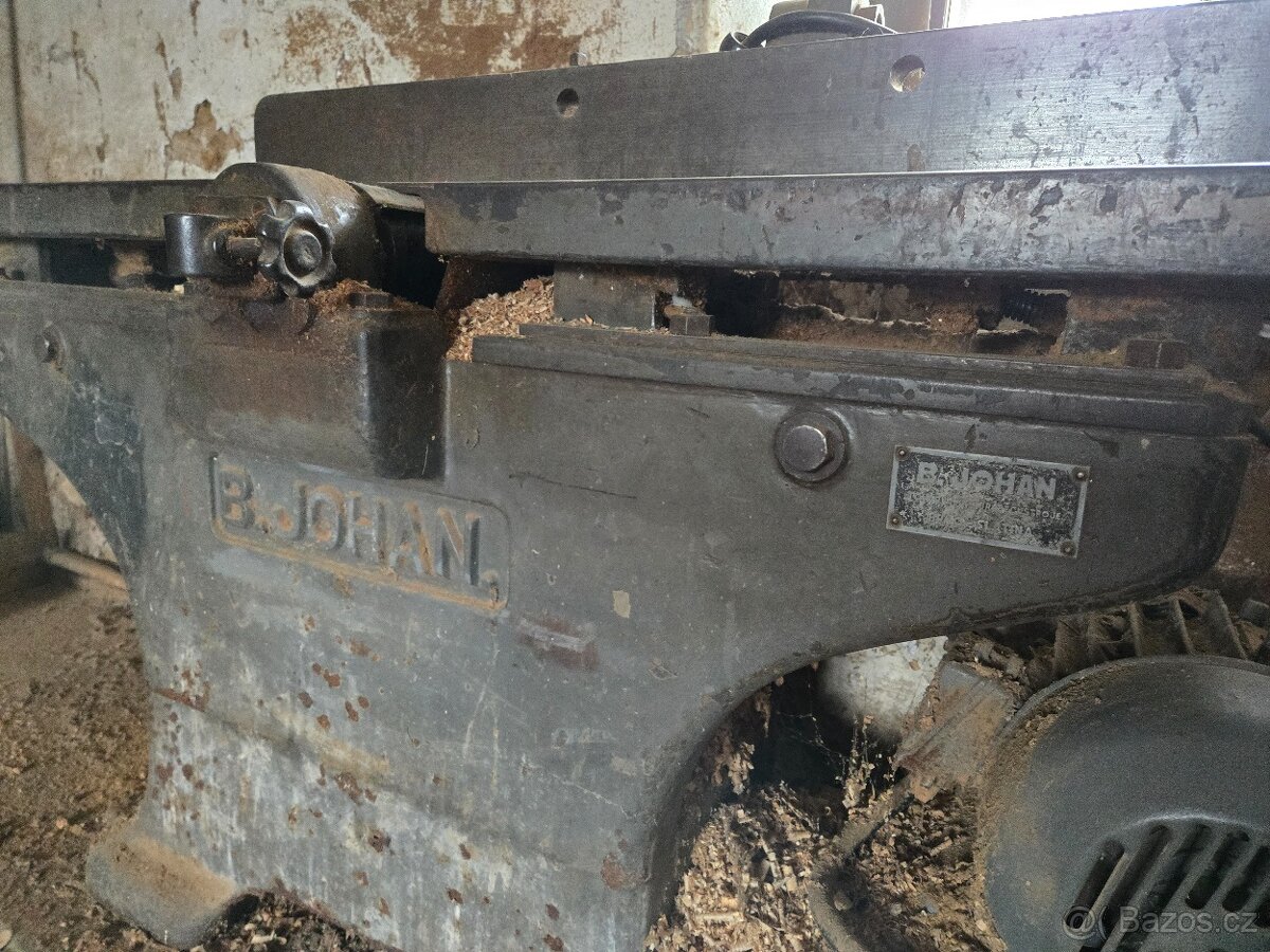 Litinová srovnávačka B. Johan Slatina – šíře 350mm - 4