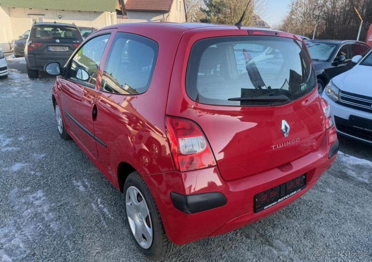 Renault Twingo 1.2i benzín manuál 43 kw - 4