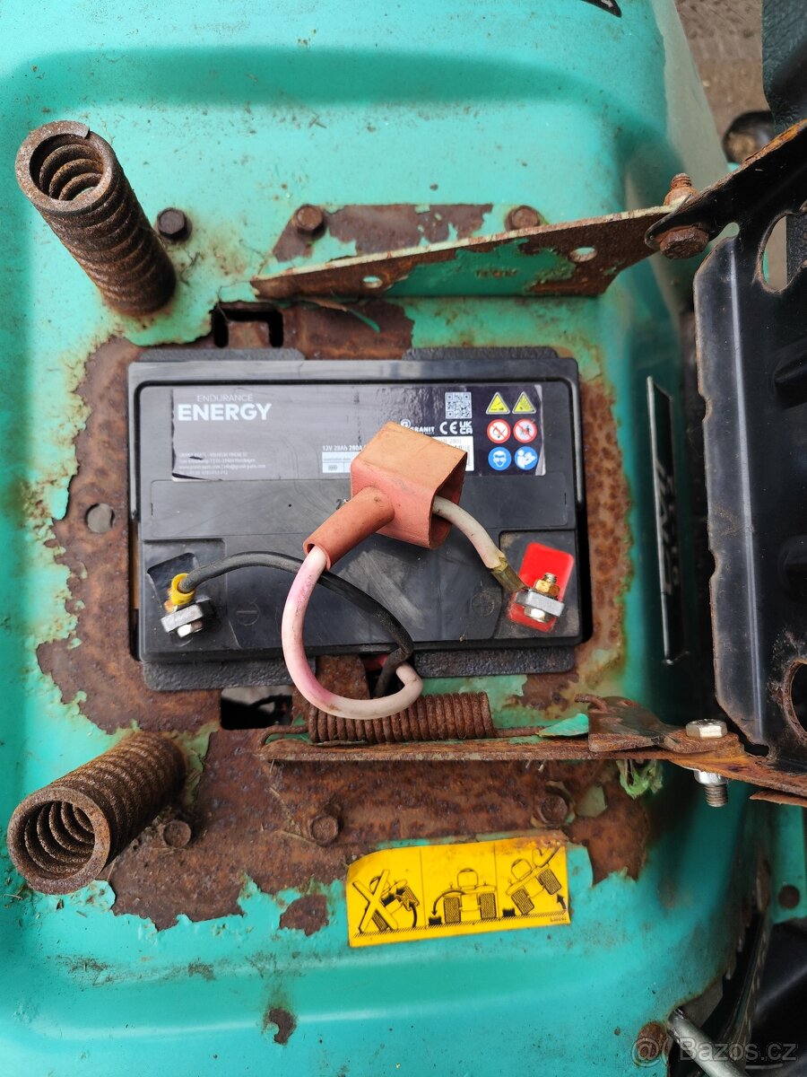 Zahradní traktor CMI - 4