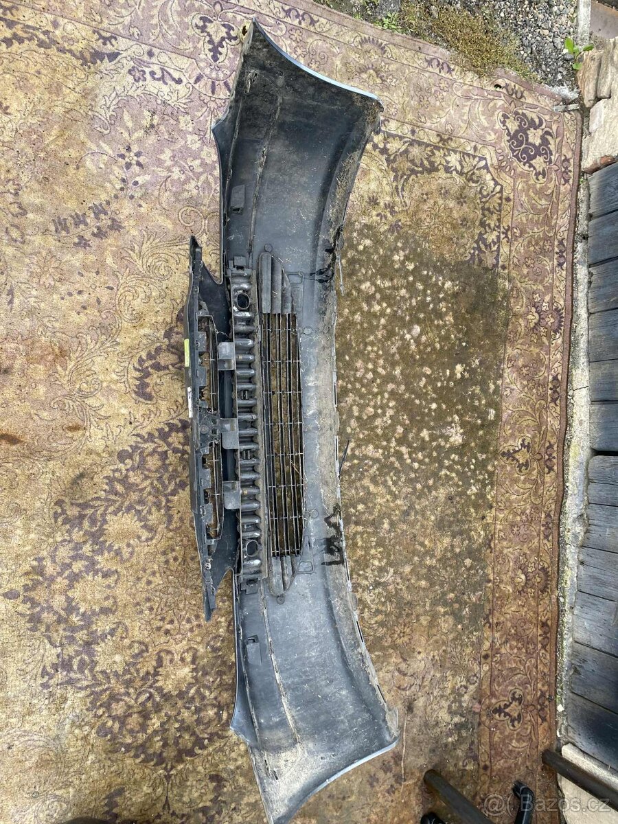 Přední nárazník Peugeot 307 - 4