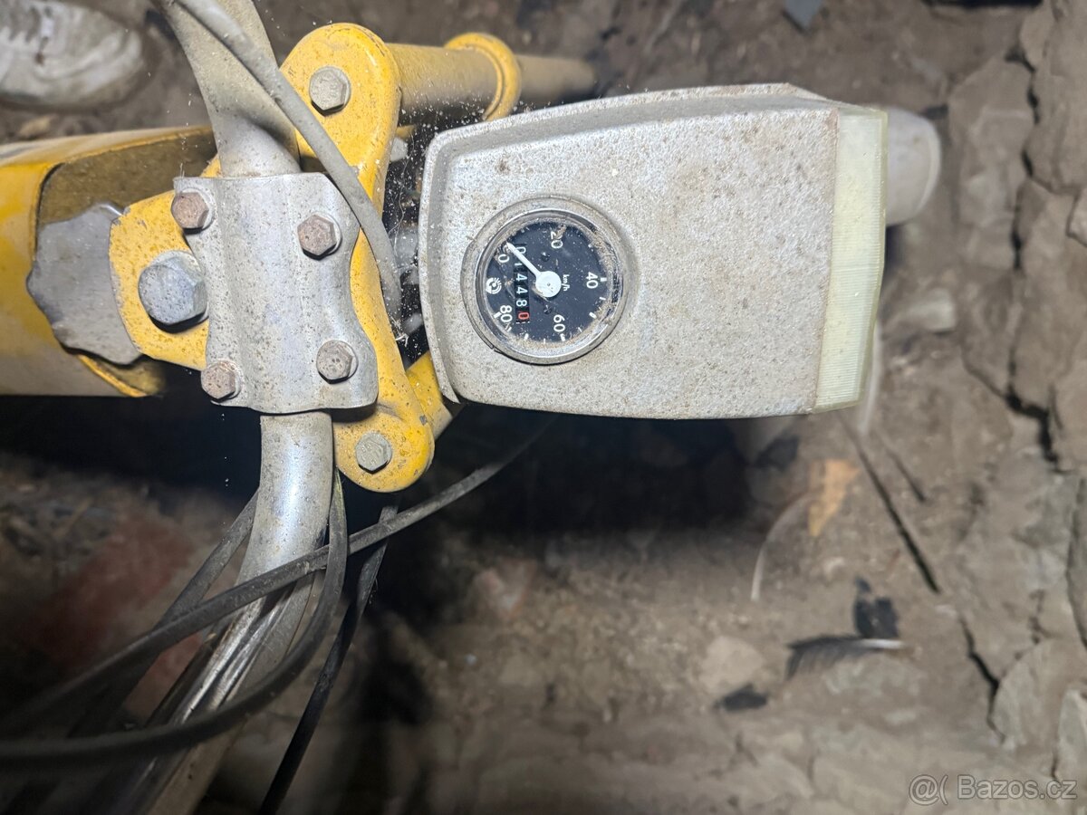 Babeta 207 s vozíkem - 4