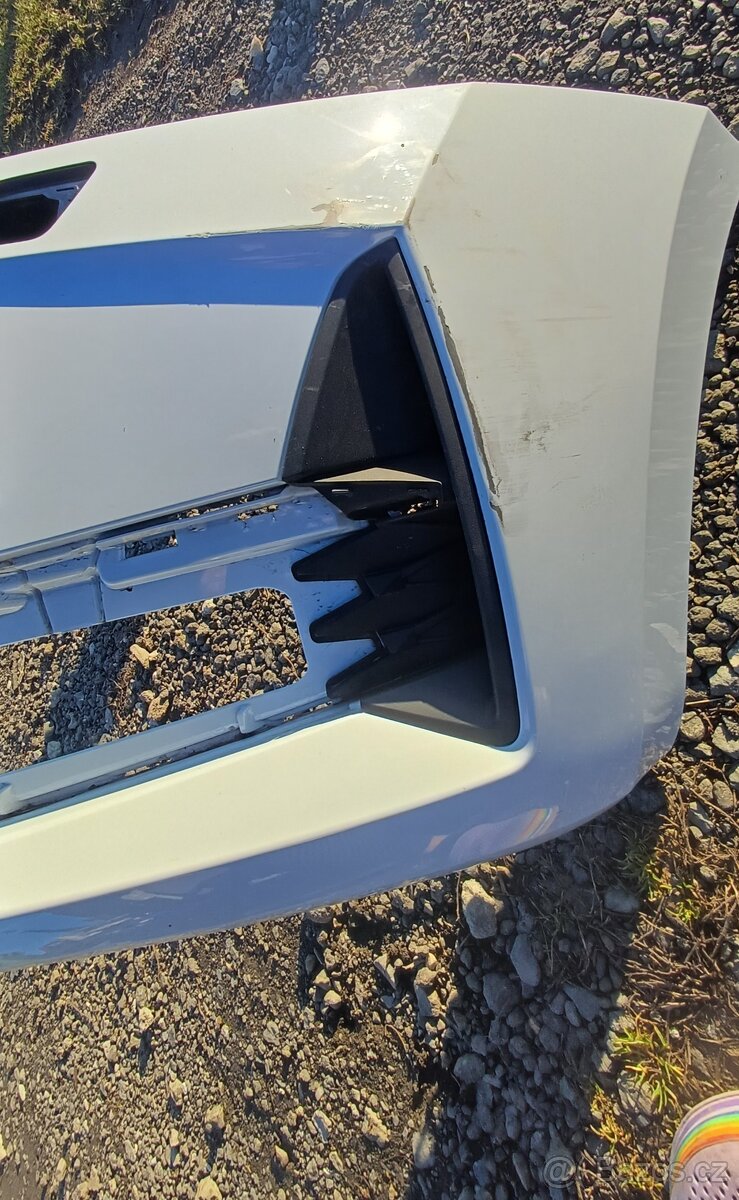 Přední nárazník Škoda Octavia 4 facelift 5E3807221L - 4