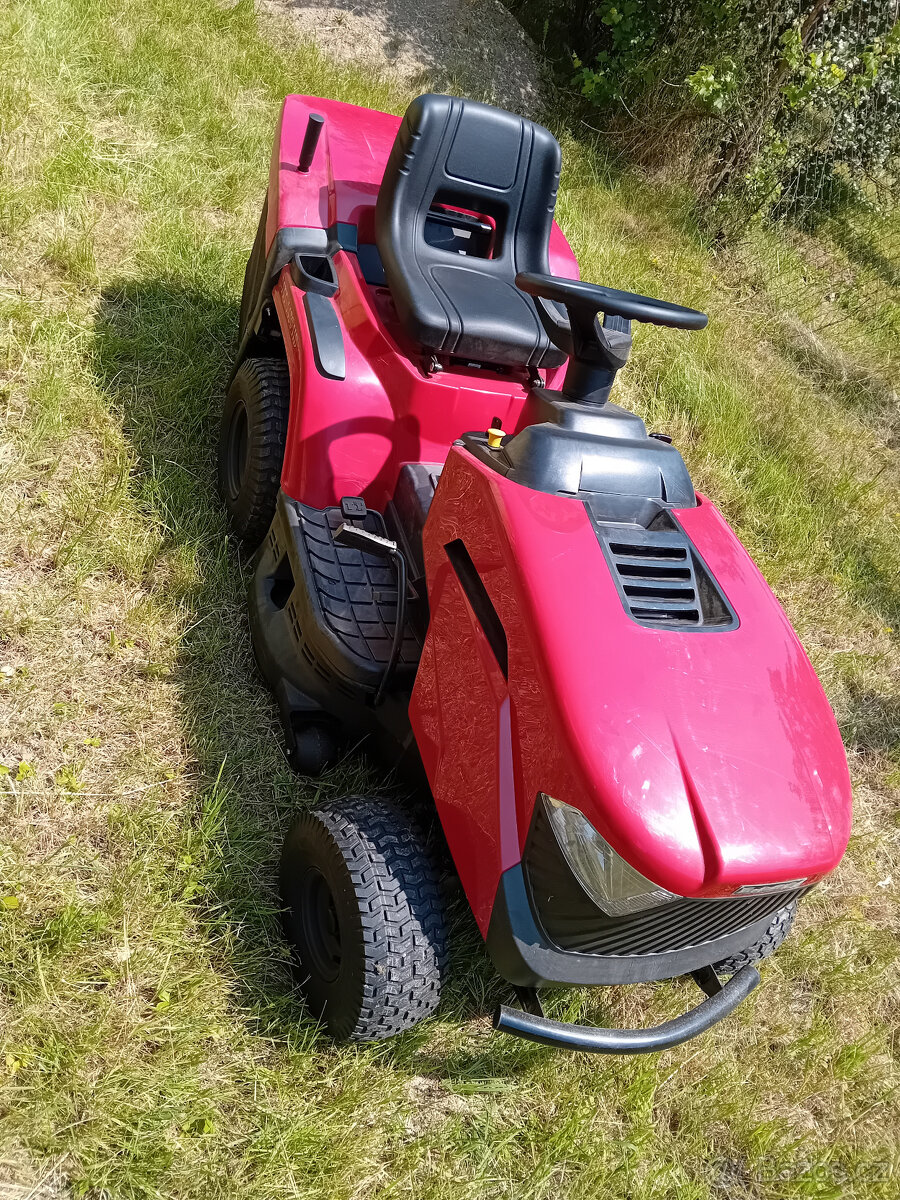 Prodám zahradní žací traktor Mountfield MTF 1430 HD - 4