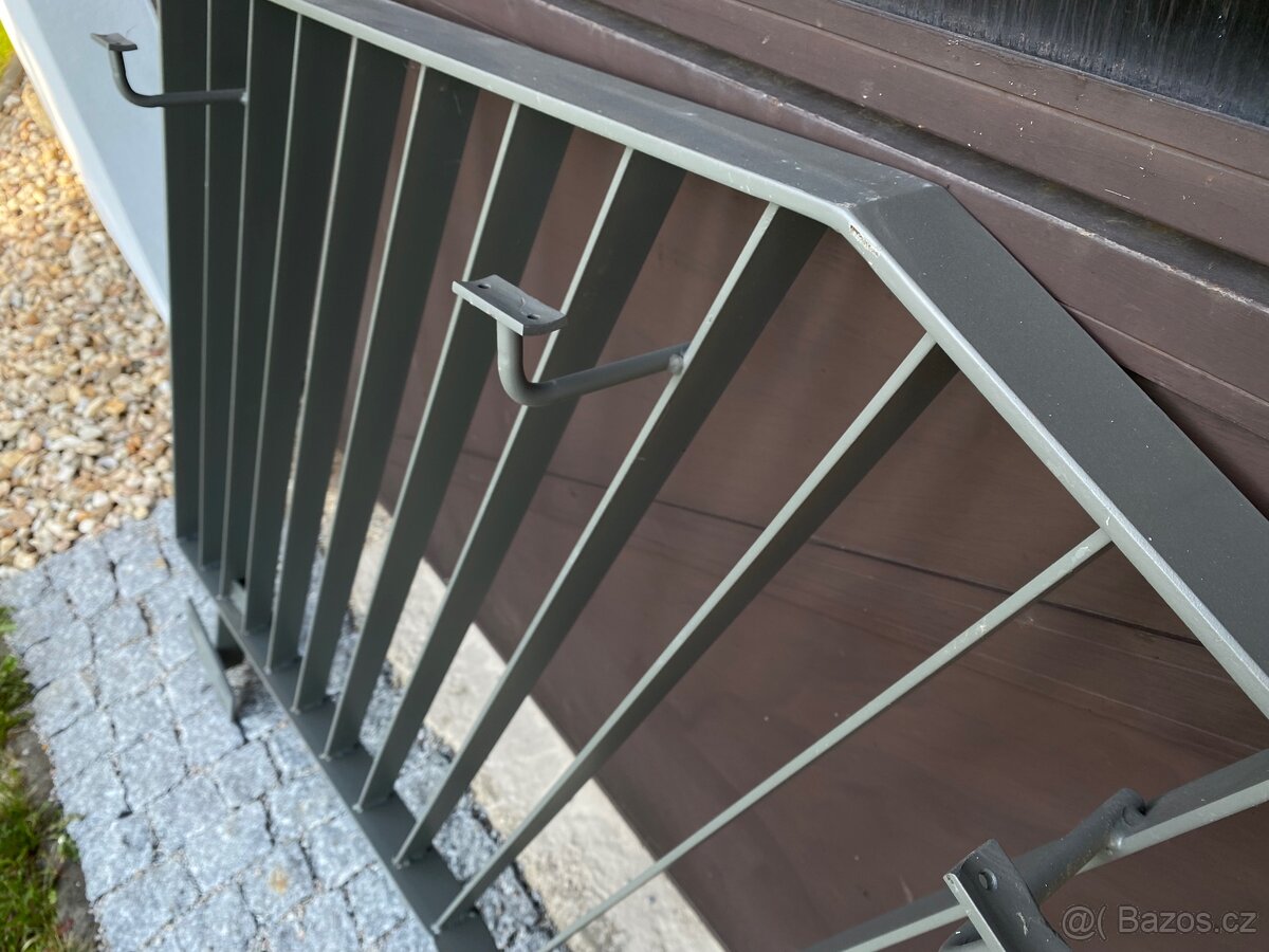 Kovové zábradlí – 2 ks, NOVÉ, nepoužité - 4