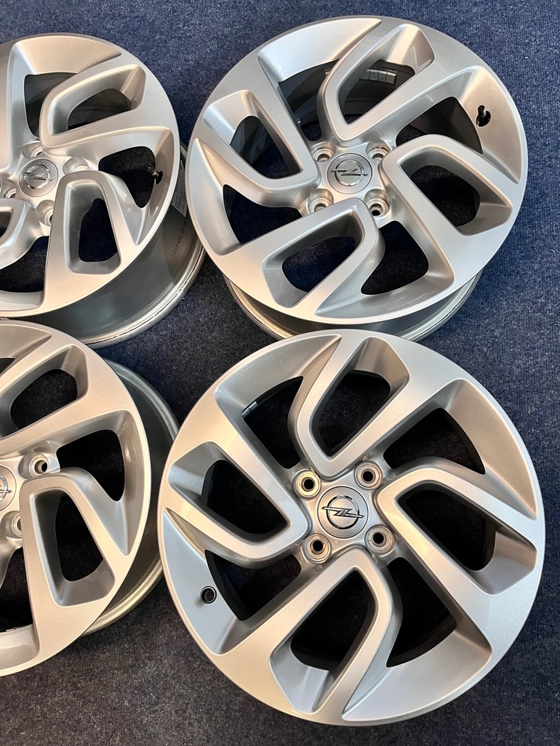 4x108 R16 Originál alu Opel Crossland X - jako nové - 4