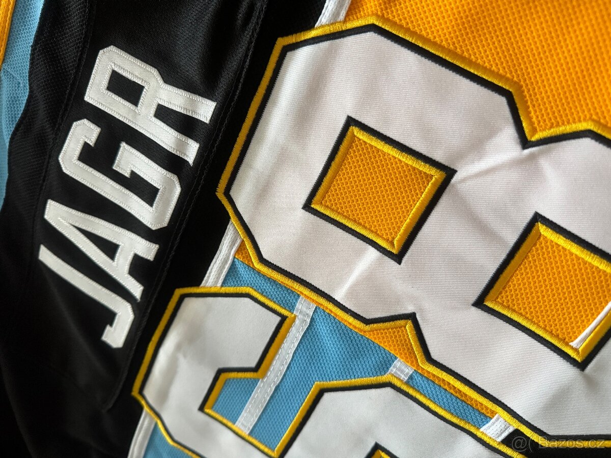 Jaromír Jágr 68 “C” Pittsburgh Penguins - 4