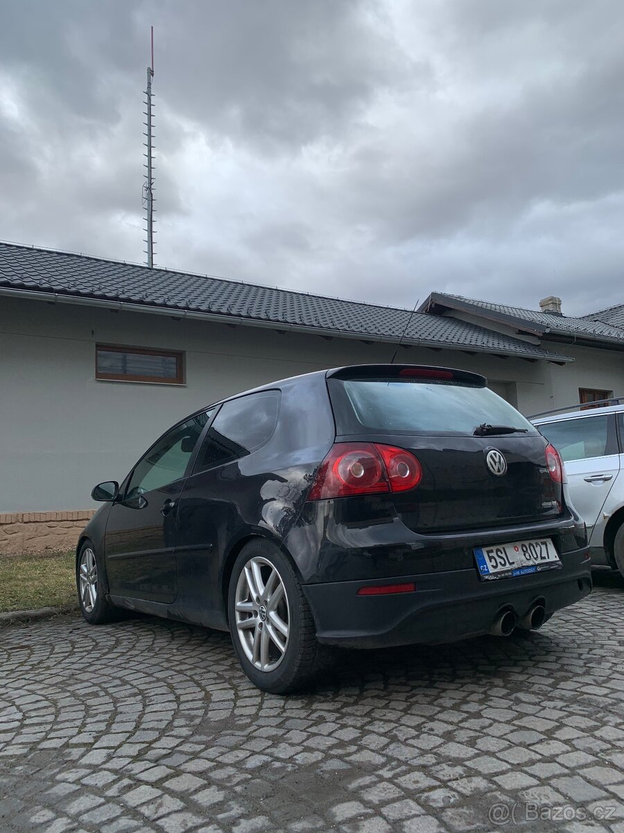 Golf 5 - 4