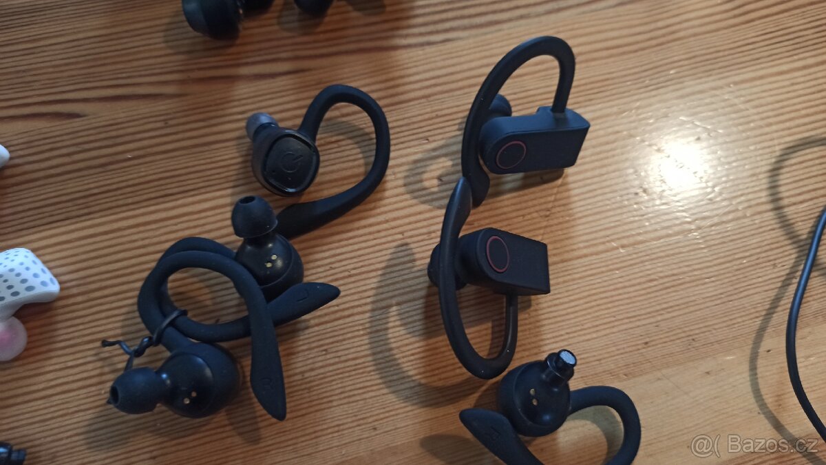Bezdrátová sluchátka BT - 4