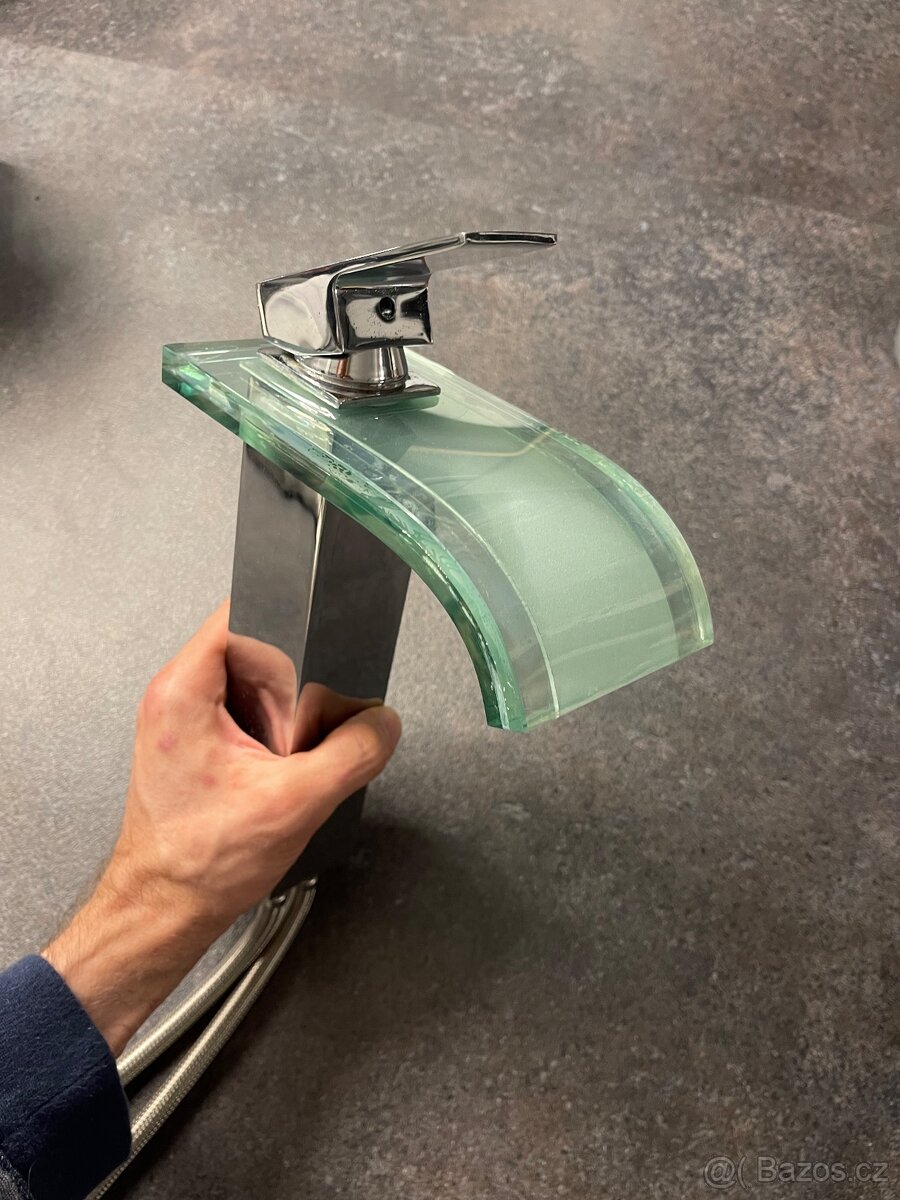 Umyvadlová baterie skleněná - 4