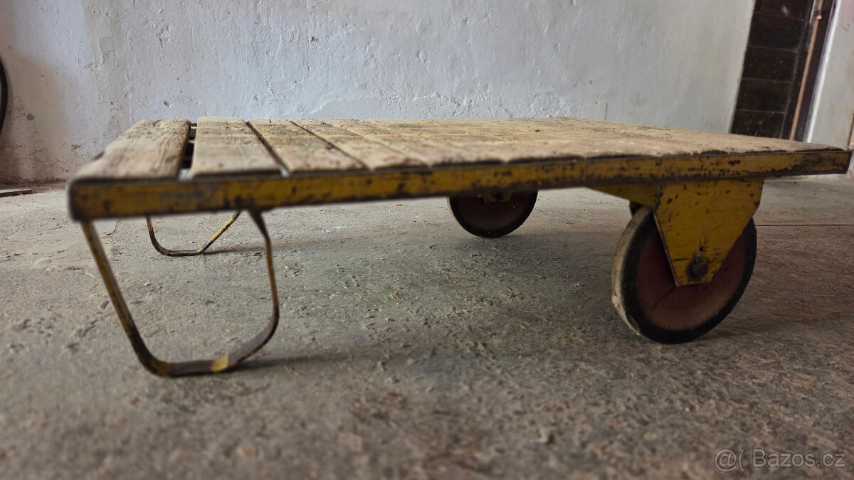 Paletové vozíky na materiál - 3 ks - 4