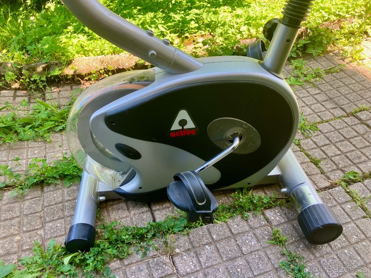 Magnetický rotoped Active, měří tep - 4