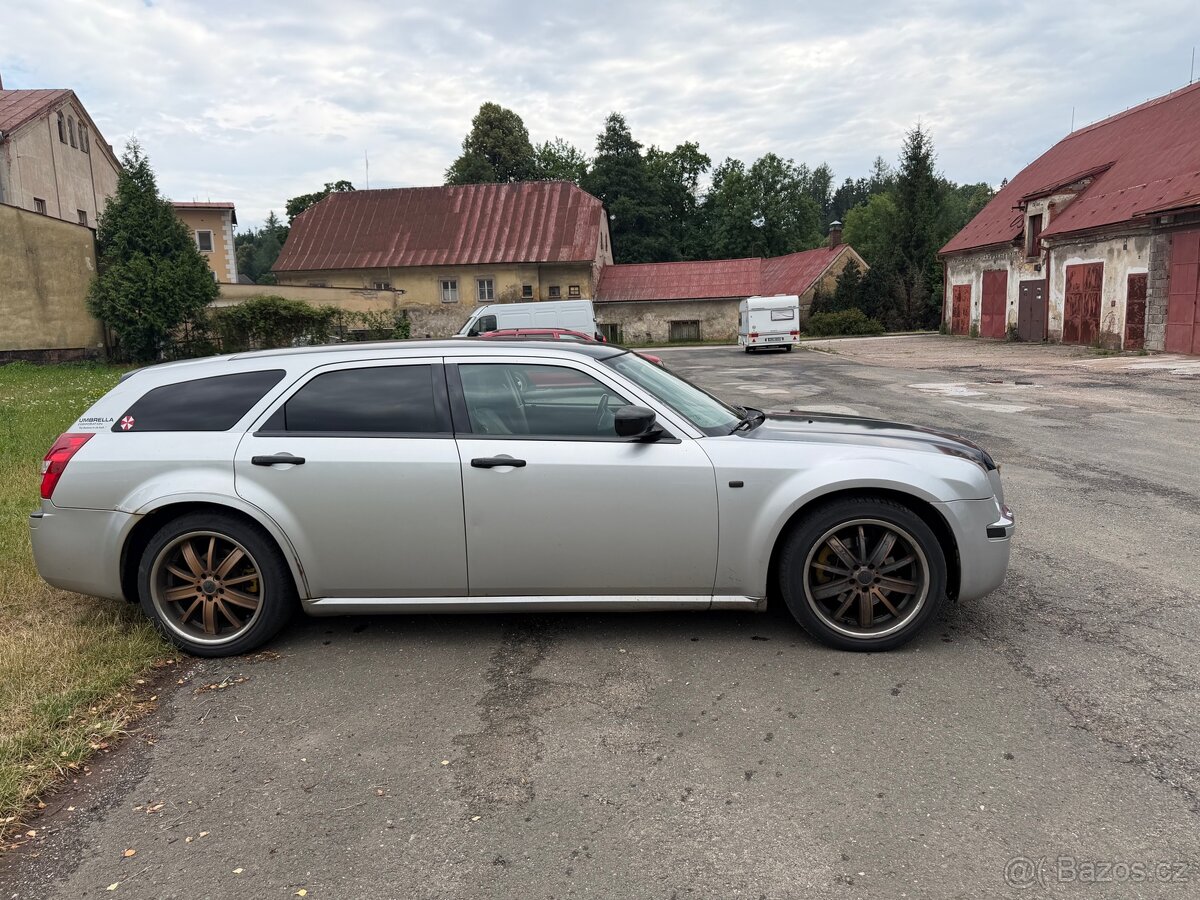 Chrysler 300C crd - 4