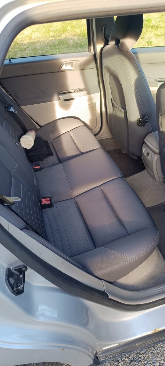 Volvo V50 - 4