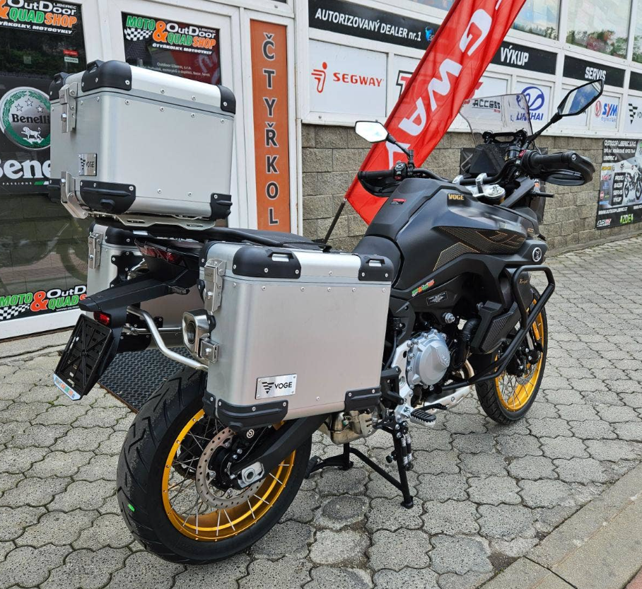 Voge 900 DSX, SKLADEM