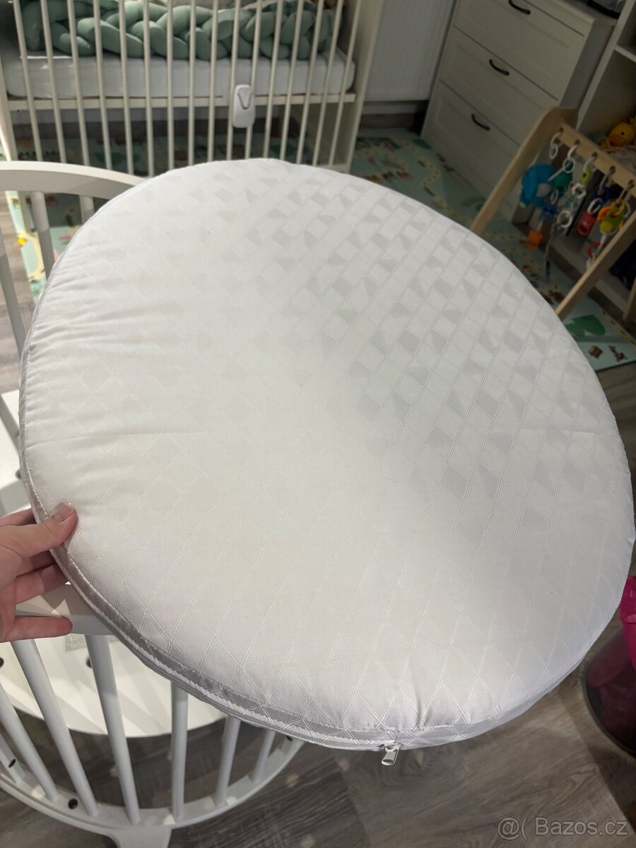 Dětská postýlka STOKKE s kvalitní madračkou, jako nová - 4