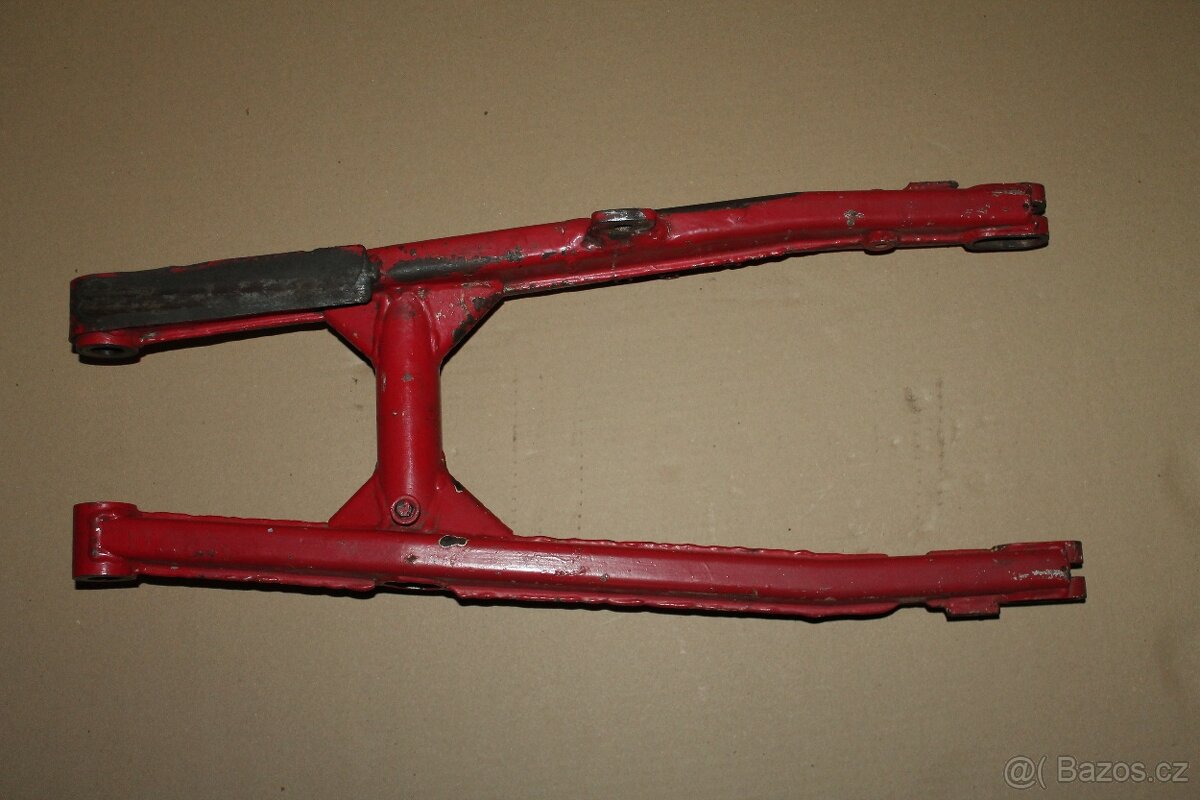 ČZ 125/519 Kyvná vidlice - 4