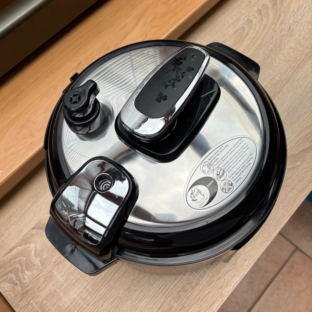 Multifunkční el.tlakový hrnec - 4