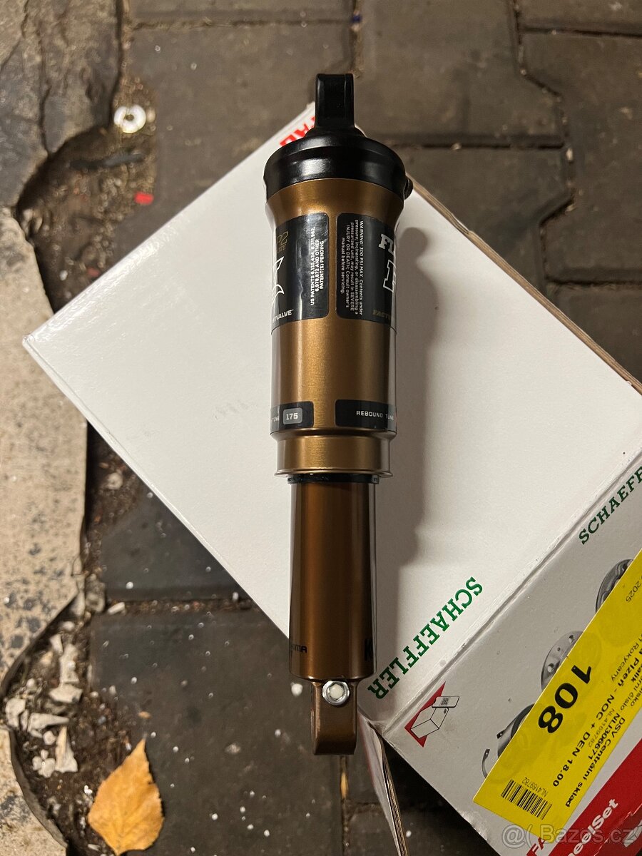 Tlumic fox float rp23 kashima - 4