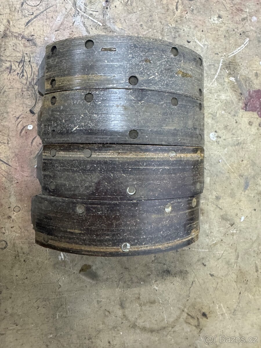 Brzdové čelisti/obložení - 4