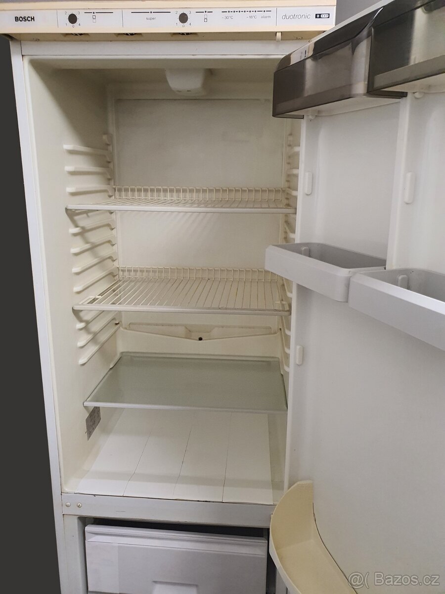 velká lednice s dopravou BOSCH - 4