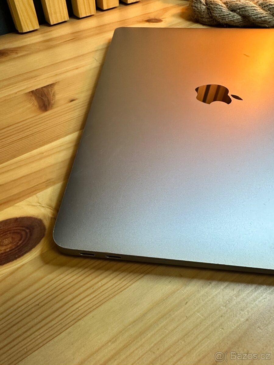 Apple Macbook Air 2020 M1 - 4