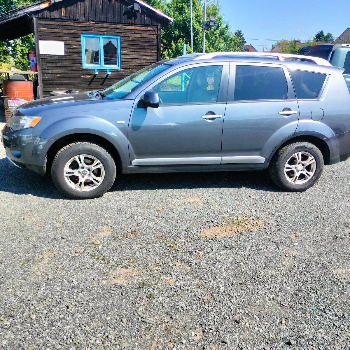 Mitsubishi Outlander 2,0 Di-D - 4