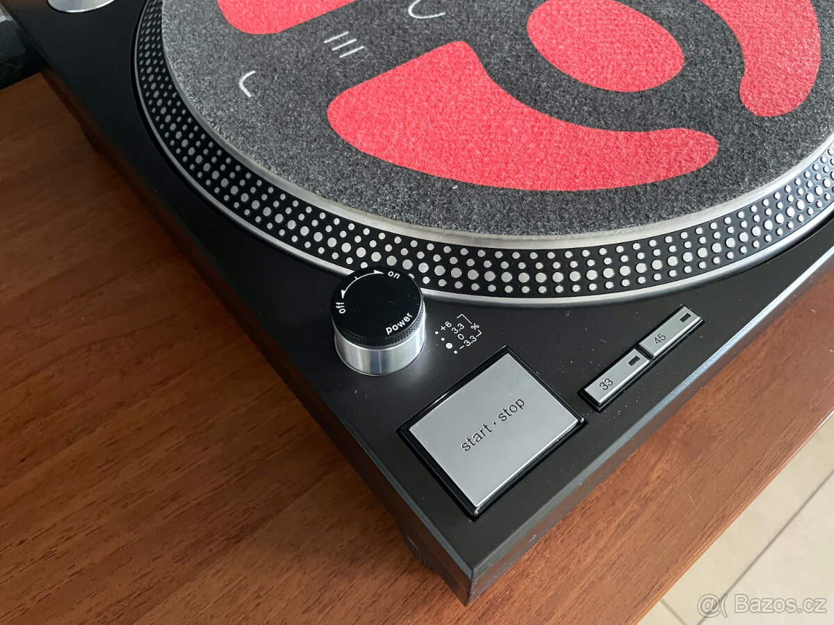 Technics SL 1200 - 4
