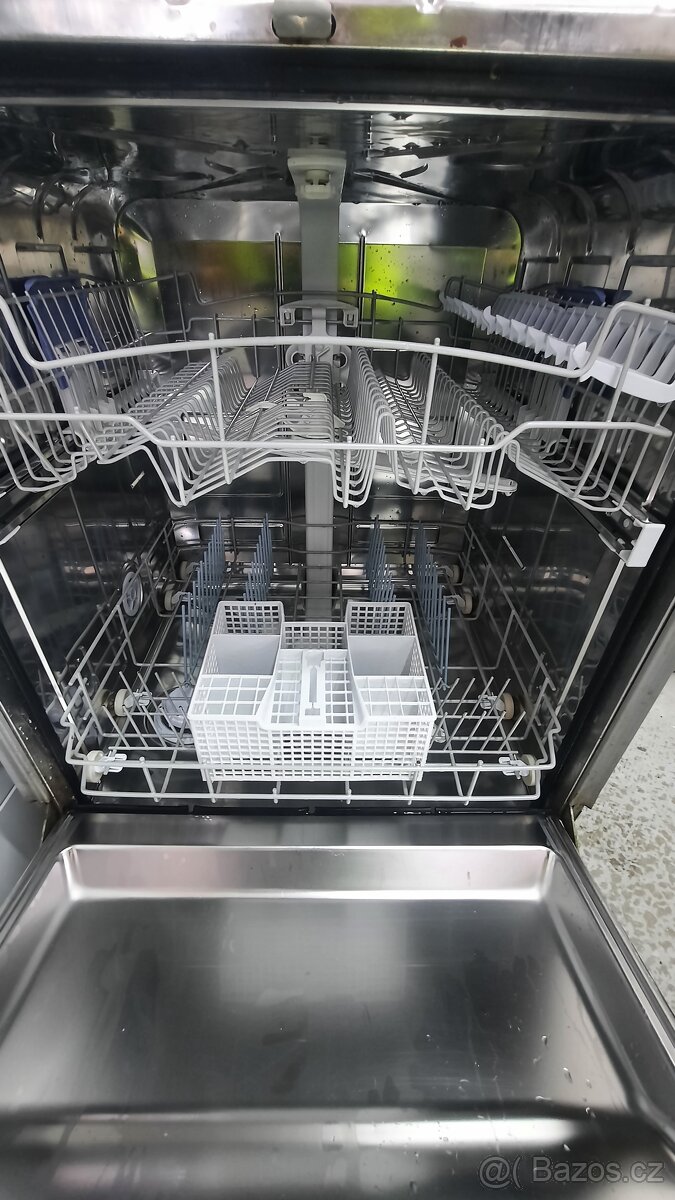 Mycka Whirlpool na 12 sad - 4