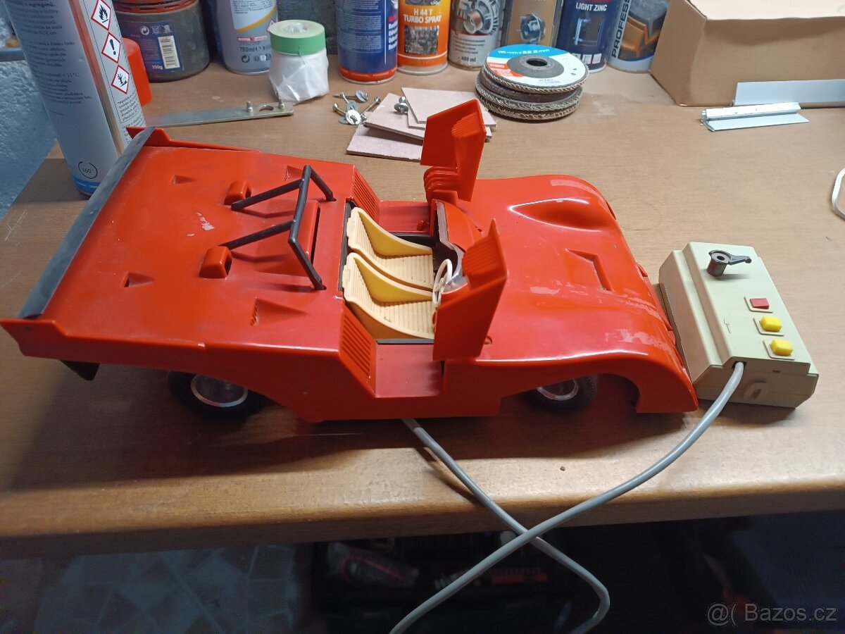 Auta na ovládání - 4