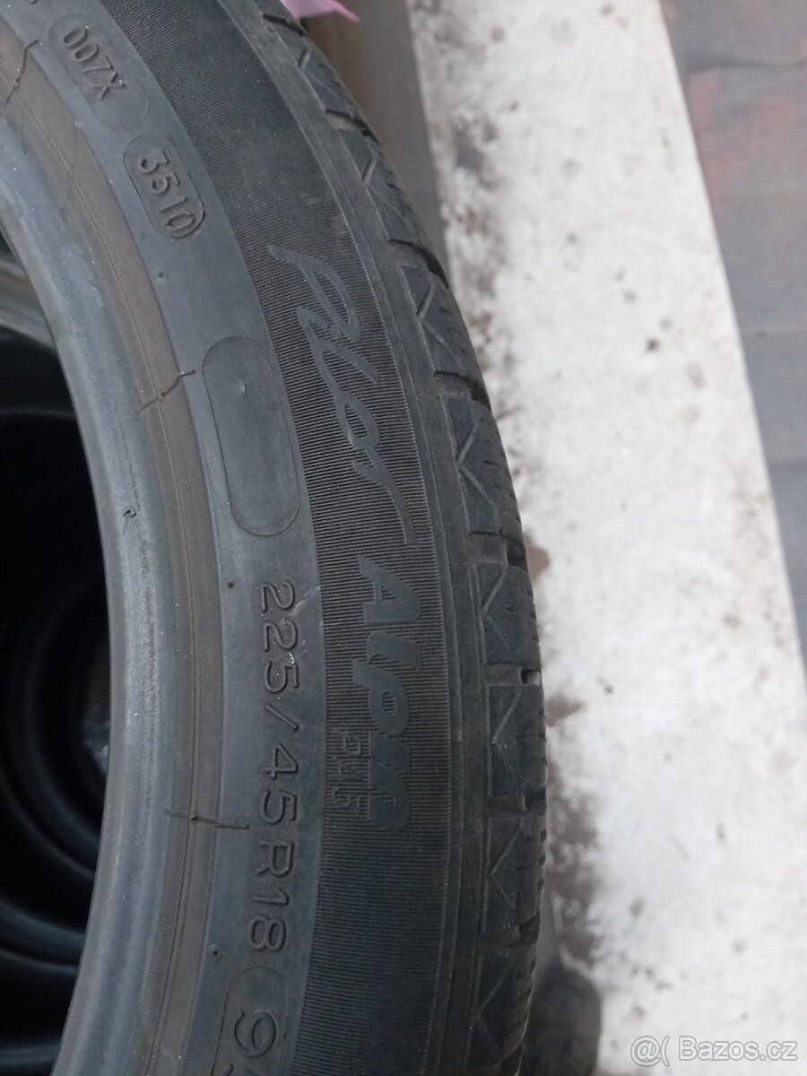 Michelin 225/45 r18 - 4