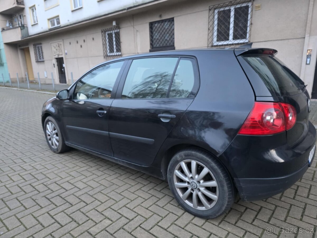Volkswagen Golf 5 1.9 TDI-77Kw - 4