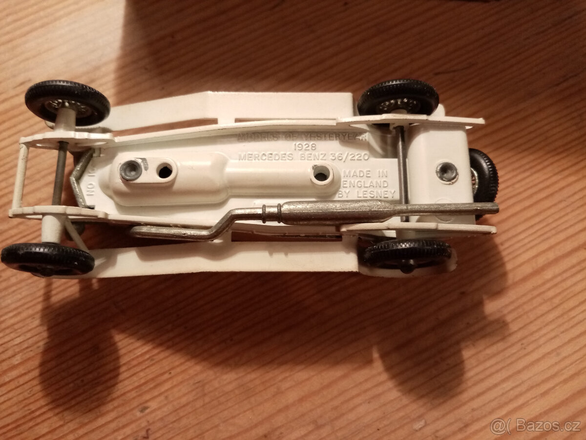 Autíčka Matchbox včetně krabičky - 4