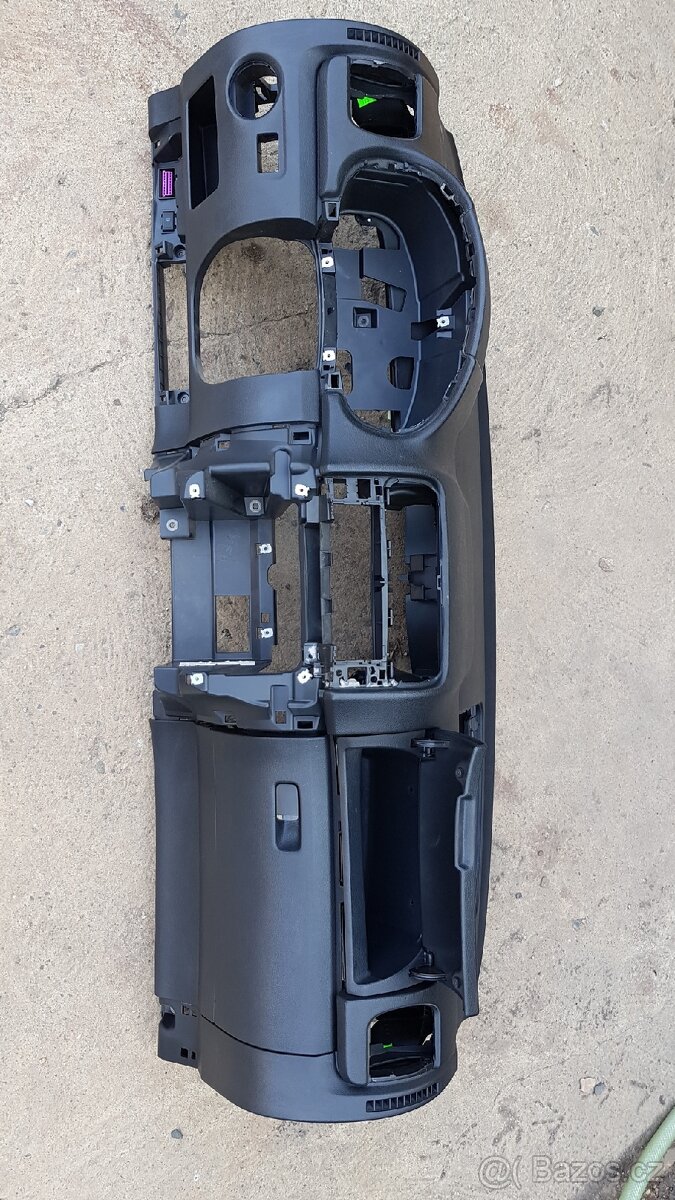 prodam skoda roomster fabia 2
- 4