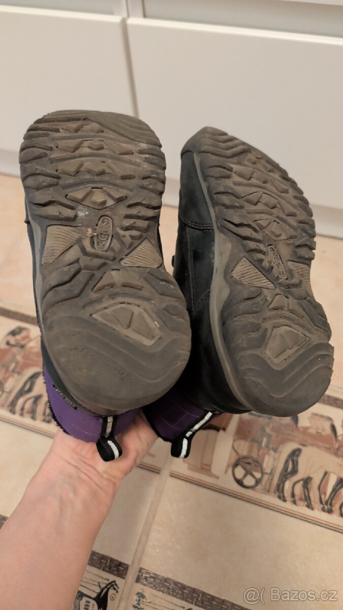Keen zimní boty vel. 30 - 4