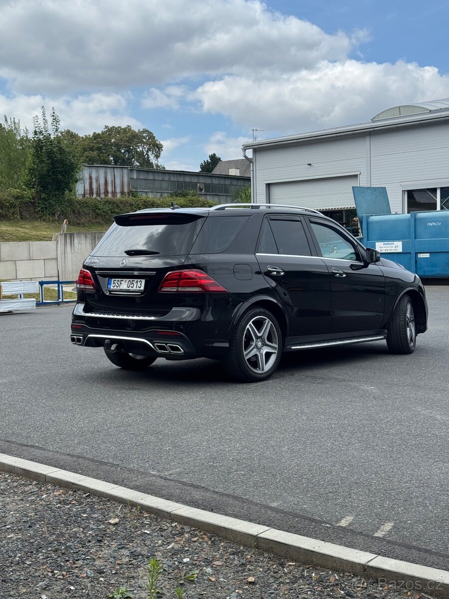 Mercedes-Benz GLE 350d 4MATIC + 2 dvě sady kol - 4