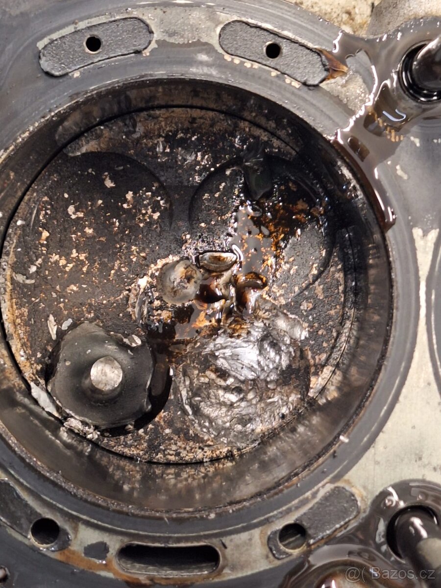 Motor Aprilia Tuono V4 - 4