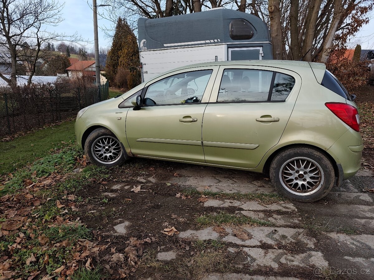Opel Corsa 1.4 - 4