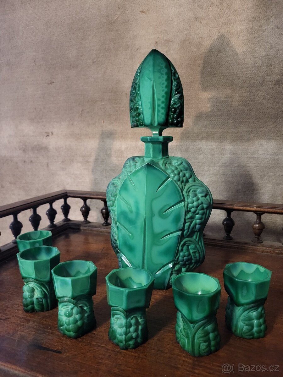 Art - deco Karafa z malachitového skla. - 4