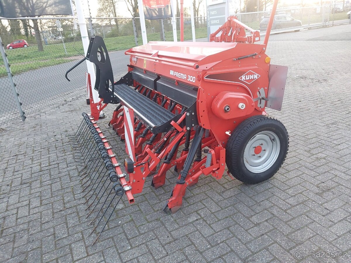 Koupím secí stroj Kuhn Premia 300 - 4