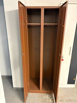 Dílenská skříňka plechová - 4