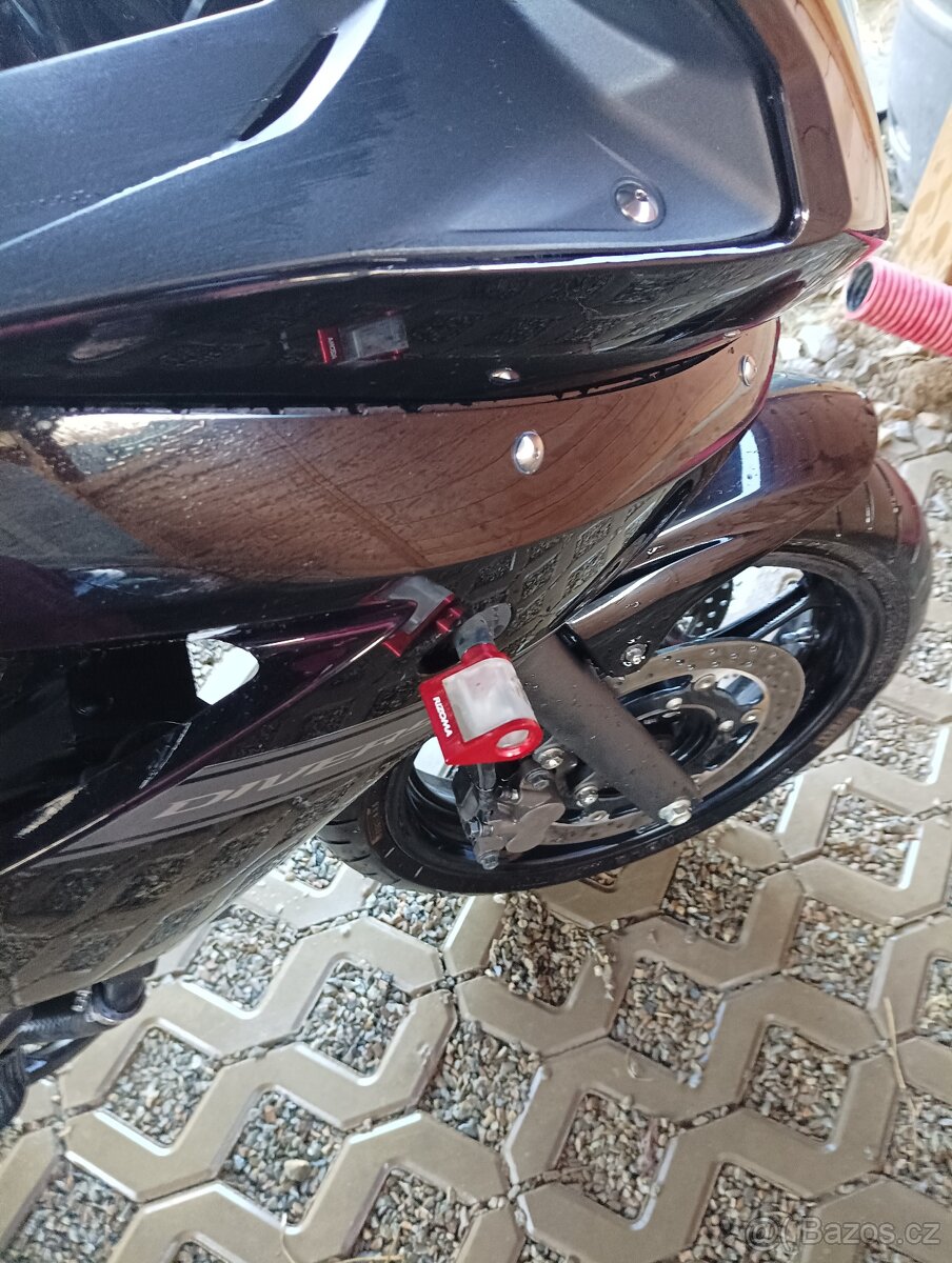 Prodám Yamaha xj6 - 4