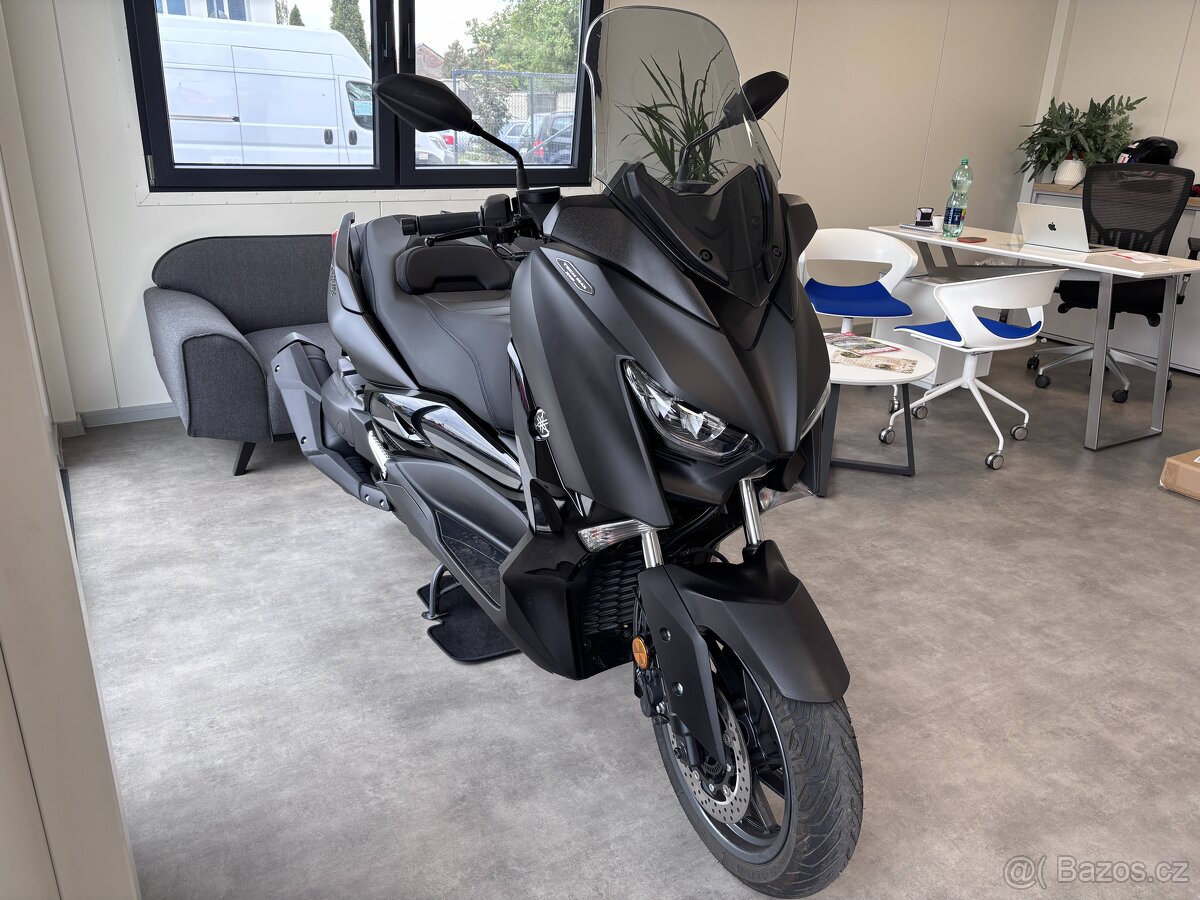 Yamaha X-Max 400 - 4