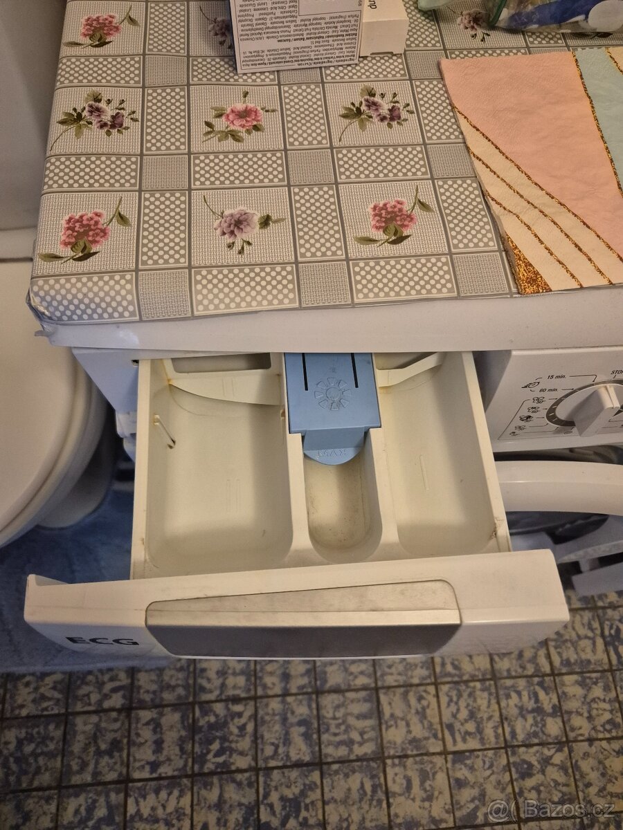 Pračka ECG bílá - 7 kg - 4