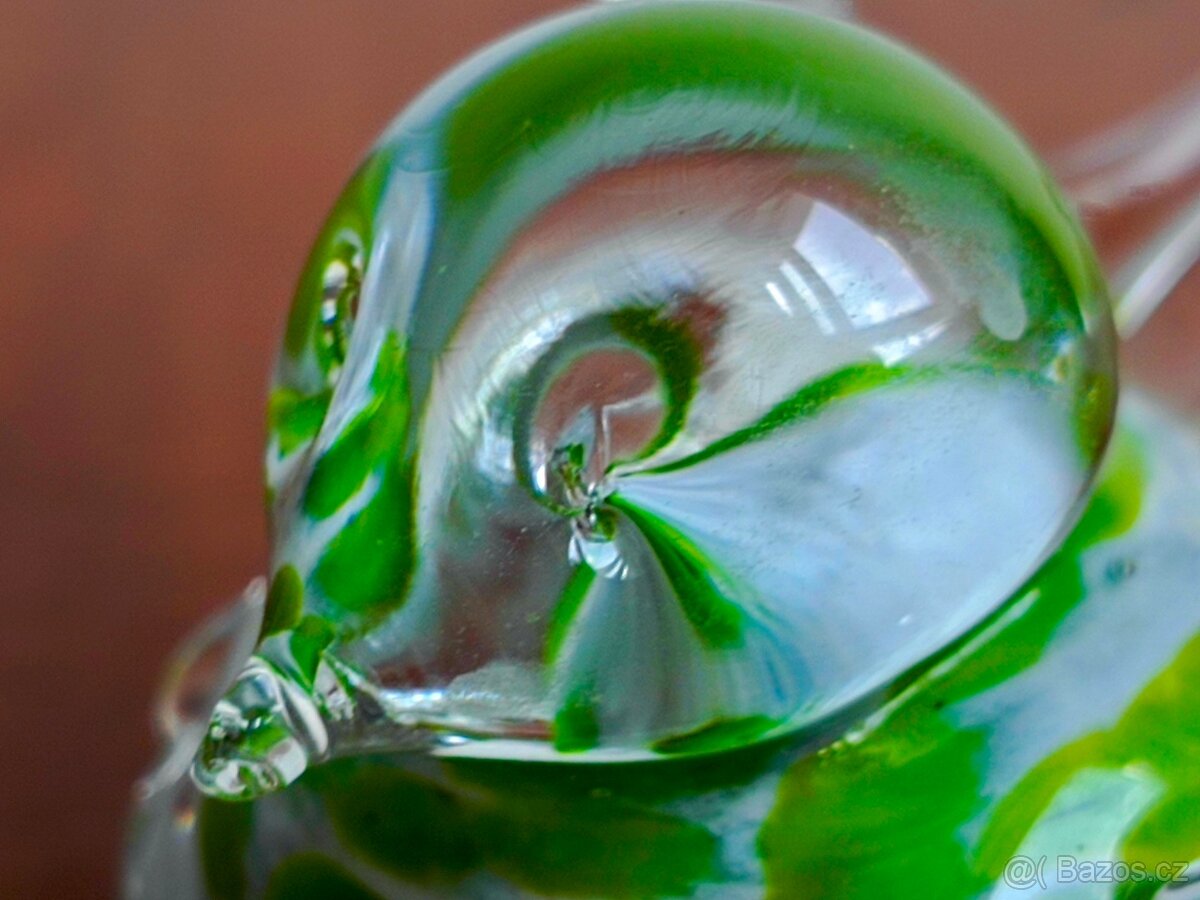 TĚŽÍTKO - ZELENO-BÍLÝ PTÁČEK - HUTNÍ SKLO - 4