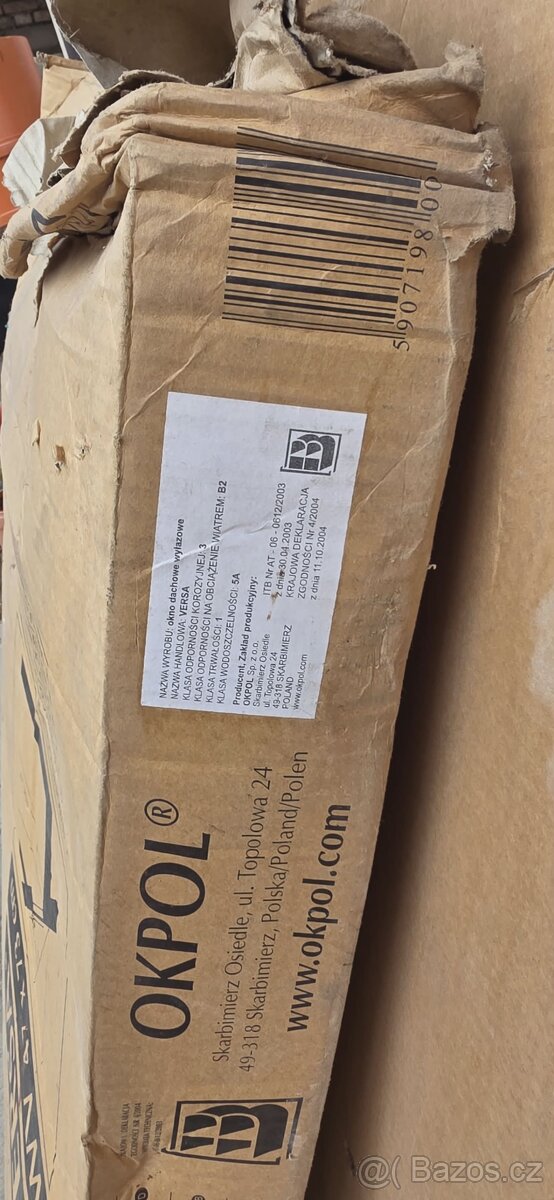 Střešní okna - 2 dřevěné 1 hlinik - 4